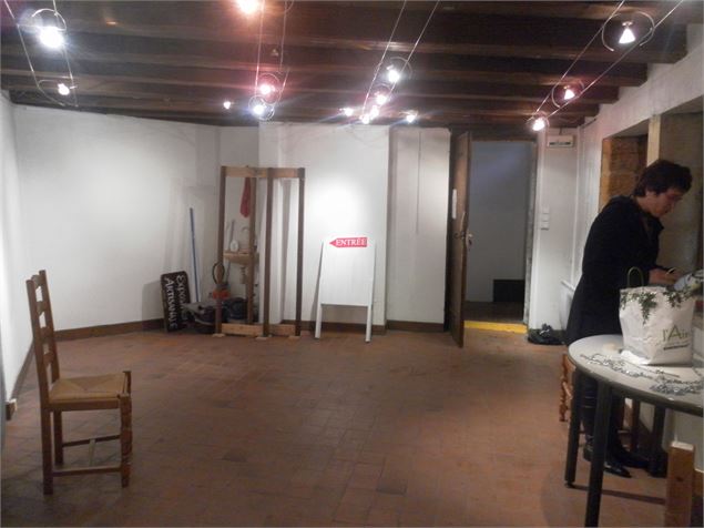 Salle d'exposition photo 1 - office de tourisme Trévoux Saône Vallée