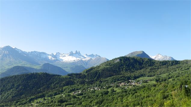 sentier découverte des Bottieres vue Aiguilles d'Arves - Tilby.Vattard