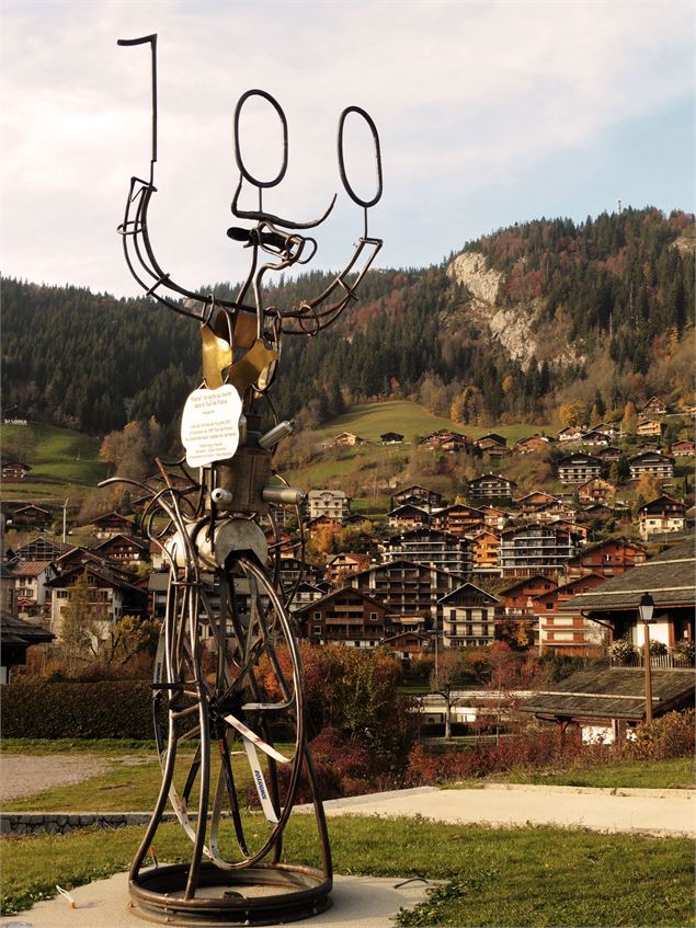 Art Vache : La Vache Tour de France - DOKA Productions