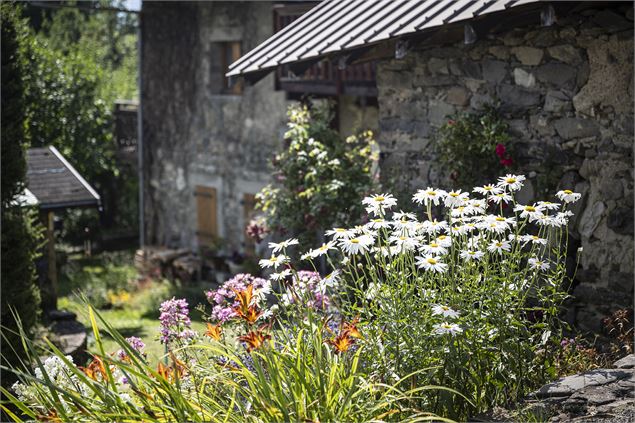 Miason de montagne en vieille pierre à Albiez-le-Jeune - 3cma