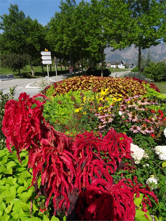 Entrée de Villargondran - Pierre Dompnier