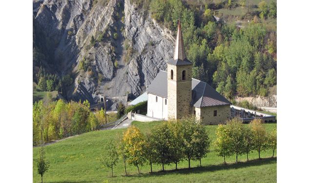 Église Saint-Nicolas à Montrond - OTICoeurdemaurienne