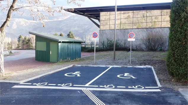 Place réservée aux personnes à mobilité réduite - 3CMA