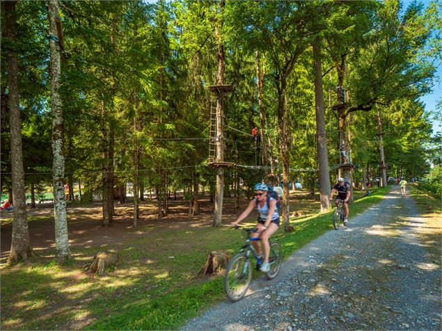 Entre le lac bleu et Le Giffre à vélo - SIVHG