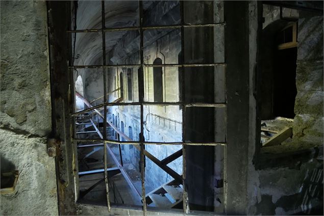 Le chemin de ronde intérieur - Association MTA