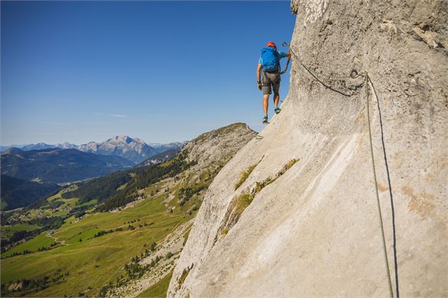 Via Ferrata de la Tour Jalouvre au Grand-Bornand - C.Cattin AlpcatMedias-Le Grand-BornaC.Cattin Alpc