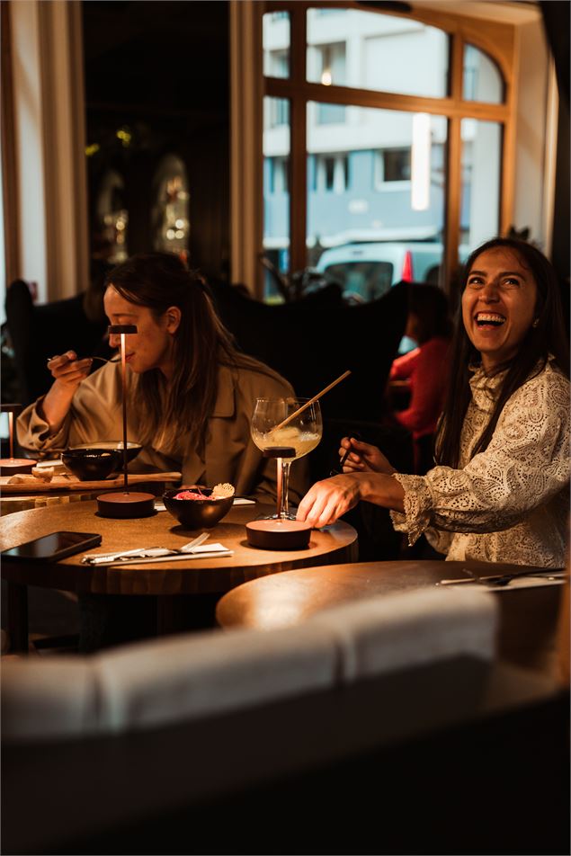 barlounge-aixlesbainsrivieradesalpes-M.Charles - Alicia Raffin