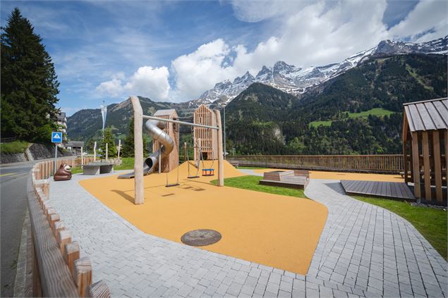 Place de Jeux_Champéry