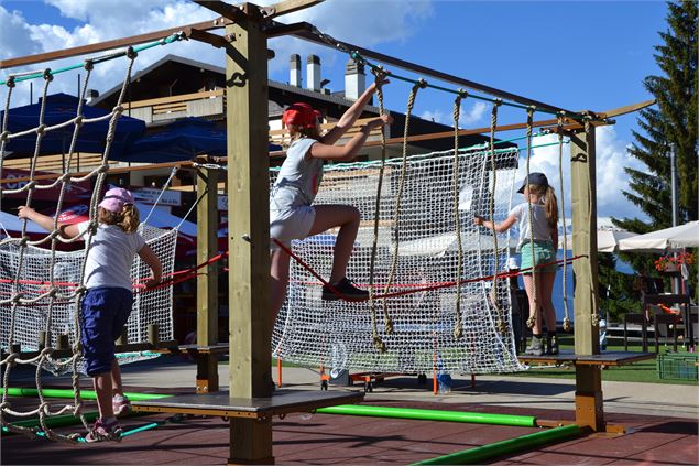 Place de jeux - Place centrale