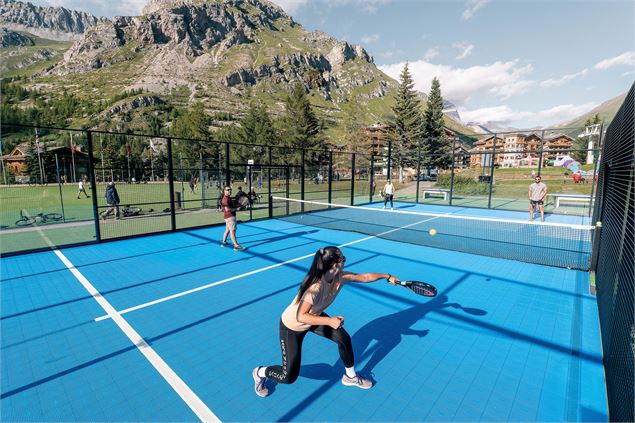 Terrain de padel tennis_Val-d'Isère - Tristan Shu