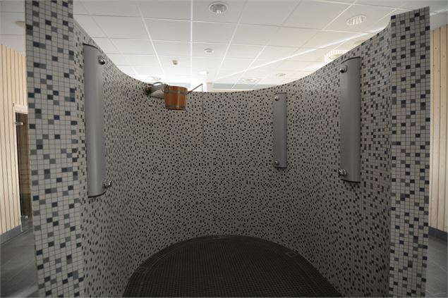 Vue de l'espace douche - Mairie de Megève