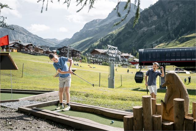 Mini golf_Val-d'Isère - Tristan Shu