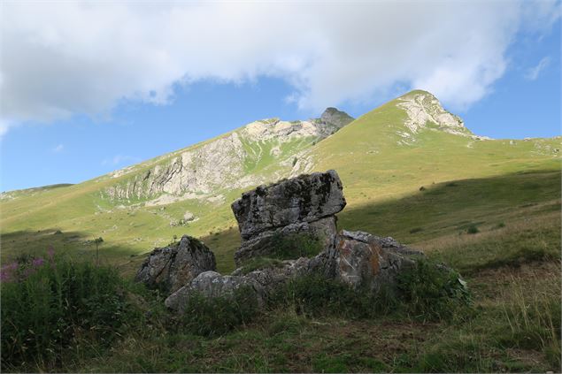 Randonnée à pied au Col Ratti_La Côte-d'Arbroz - Yvan Tisseyre / OT Vallée d'Aulps