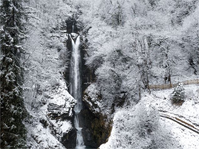 La Cascade de Chedde en hiver - Arnaud Lesueur