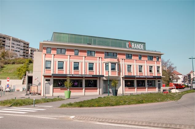 Saint-Julien-en-Genevois_Saint-Julien-en-Genevois - Brice_Souvansanouk