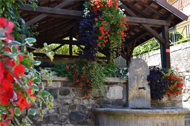 Lavoir et bassin de Challes-les-Eaux - Office de Tourisme Challes-les-Eaux - C.Rivolly