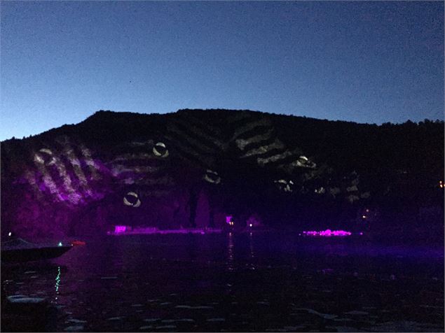 Blue Diamond Taxi Boat - 