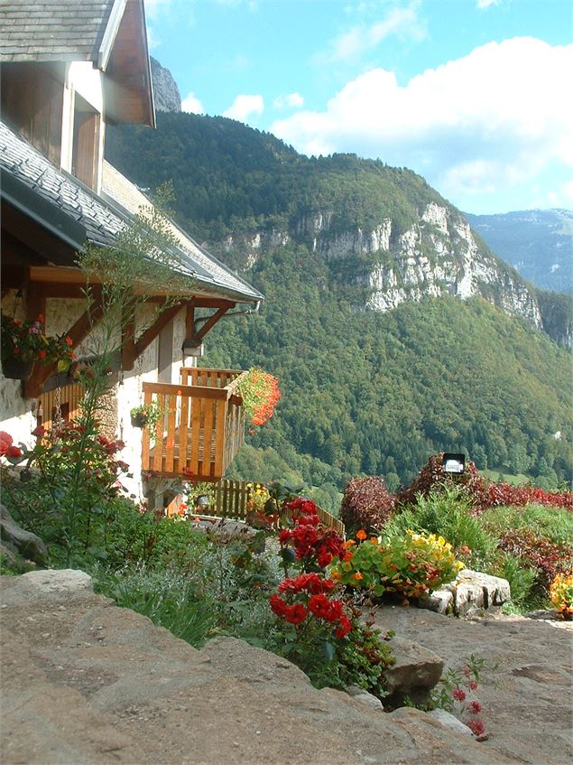 Maison fleurie - Evelyne Philippe