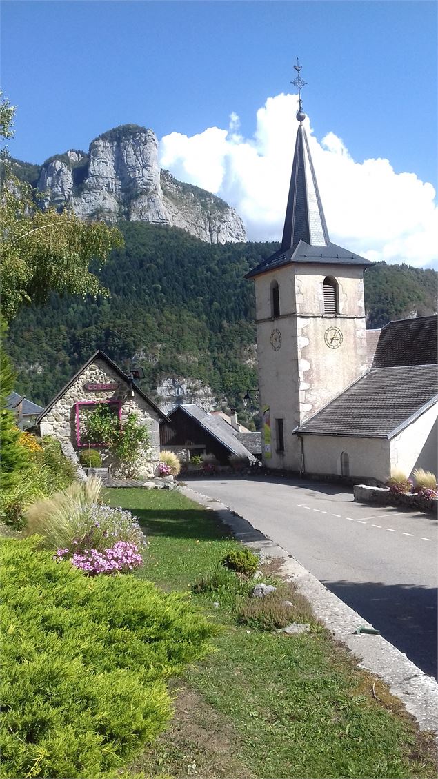 L'église de Corbel - Evelyne Philippe
