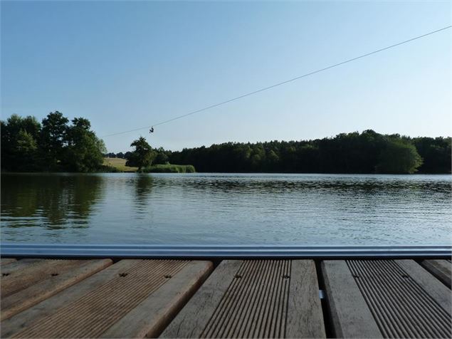 Balade  - Passerelle flottante de la Grange du Pin