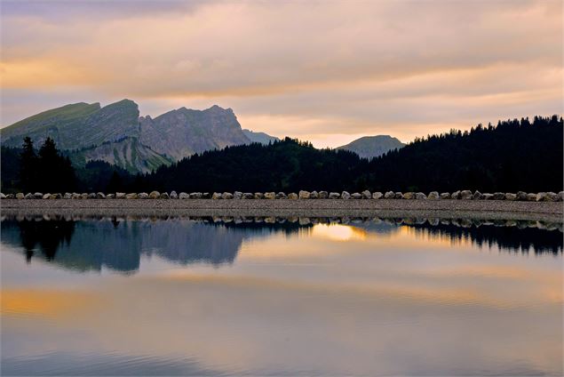 Lac des Queysets-Châtel - L.Meyer-Châtel