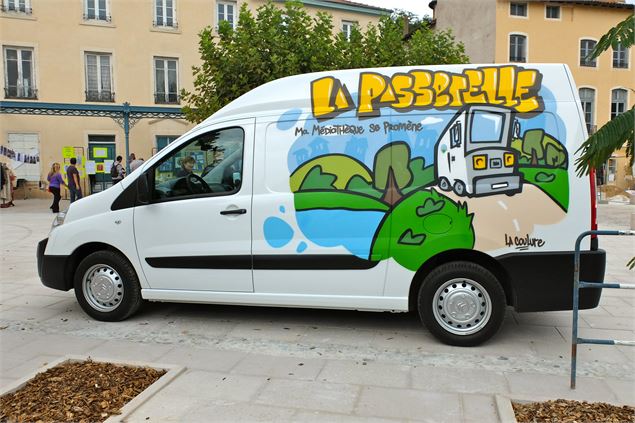 Minibus - Médiathèque de Trévoux