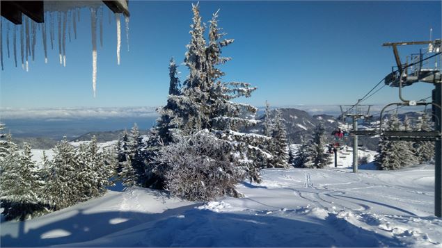 Arrivée du TS du Cheneau avec vue sur le Léman - OT Alpes du Léman -Gilles Place