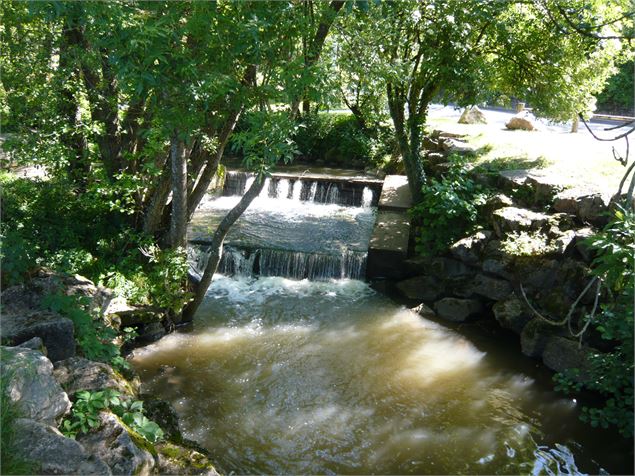 Circuit pédestre : Lac Neyton et le Merdanson - M-Art Photographie