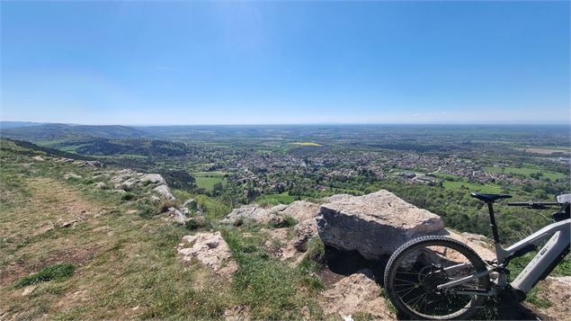Circuit VTT N°15 (rouge) - Les 4 cols du Revermont_Val-Revermont - scalland