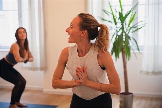 Asia Yoga - manon charon
