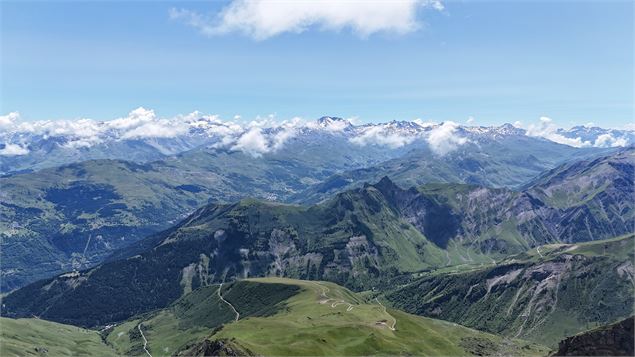 Panorama depuis le sommet de Cheval Noir - OT Les Menuires