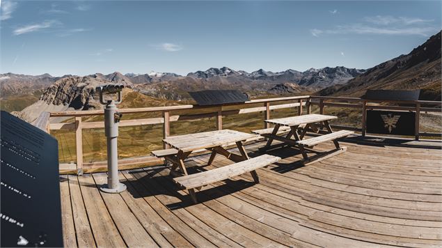 Terrasse panoramique Borsat_Val-d'Isère - Val d'Isère Téléphériques - Maxime Bouclier