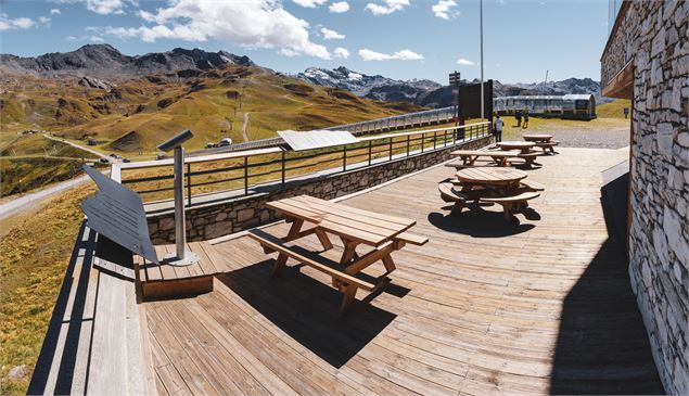Terrasse panoramique du Lounge_Val-d'Isère - Val d'Isère Téléphériques - Maxime Bouclier