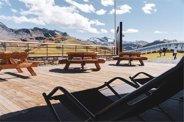 Terrasse panoramique du Lounge_Val-d'Isère - Val d'Isère Téléphériques - Maxime Bouclier