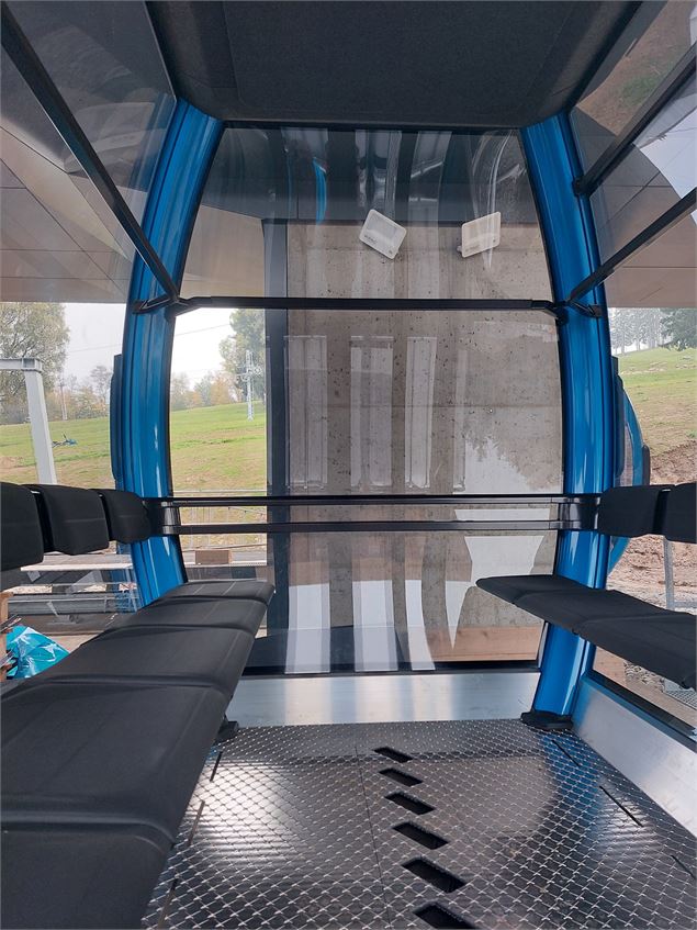 Intérieur cabine - SEM Portes du Mont-Blanc