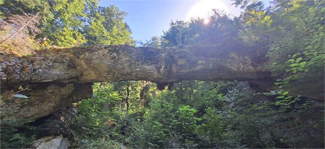 Le Pont Naturel - ©Jthevenard