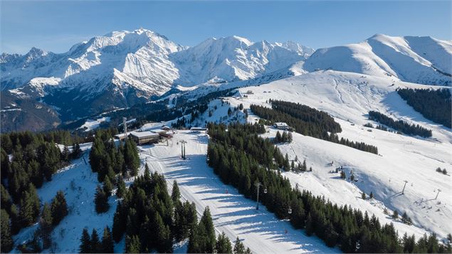 Sommet du Mont d'Arbois avec arrivée de la télécabine de la Princesse - G.BORGA
