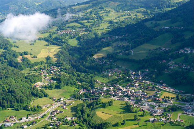 Itinéraire pédestre : Hameaux de Leÿ et Messy - Praz de Lys Sommand Tourisme