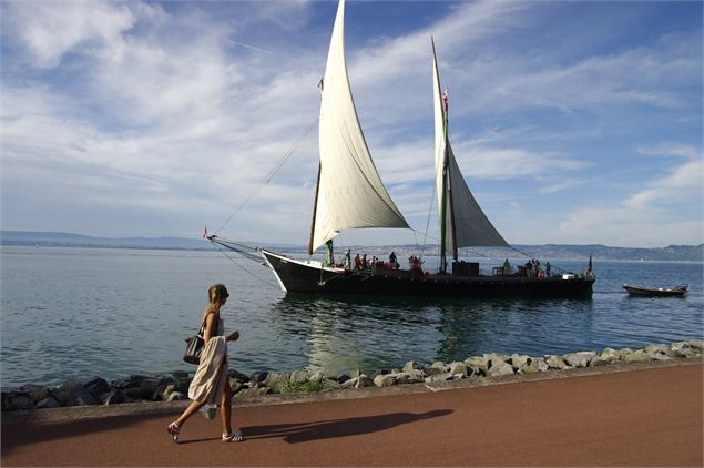 Barque La Savoie - Evian Tourisme_Sébastien Doutard