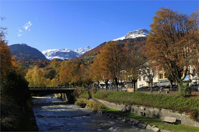 Balade des quais_Sallanches - Océane Casanova - Sallanches Tourisme