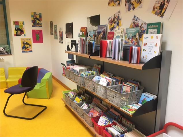 Bibliothèque_Saint-Avre - Commune de Saint-Avre