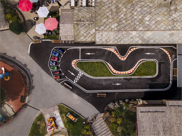 Planards chamonix circuit mini karting enfant - Alexandre Juillet