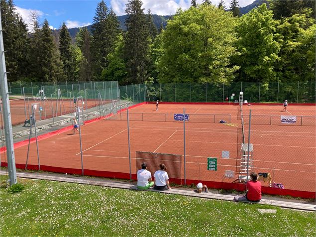 Location terrain de tennis_Les Carroz-d'Arâches