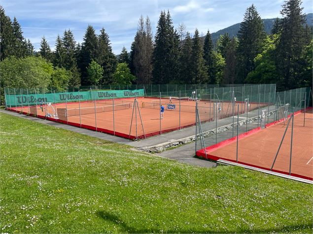 Location terrain de tennis_Les Carroz-d'Arâches