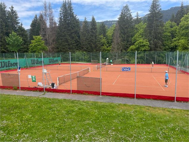 Location terrain de tennis_Les Carroz-d'Arâches