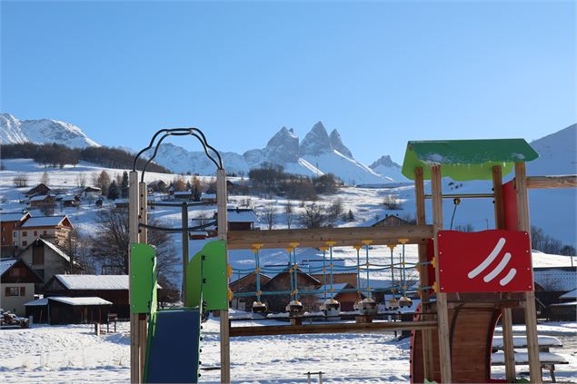 Aire des Contamines en hiver - OTICoeurdemaurienne