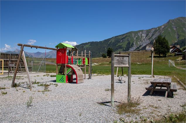 Aire de jeux des Contamines - OTICoeurdemaurienne