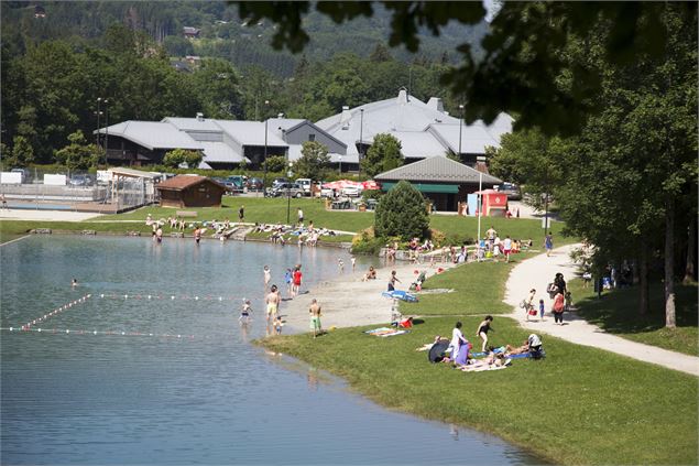 Plage du Lac Bleu - Vincent Luzinier