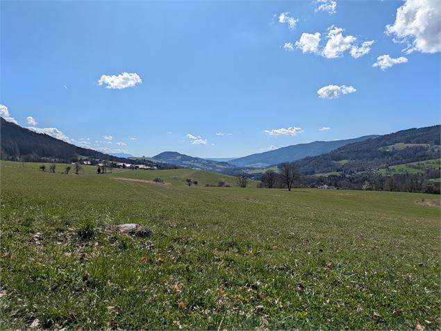 Arrivée à la station des Habères par le hameau de Torchebise - OT Alpes du Léman