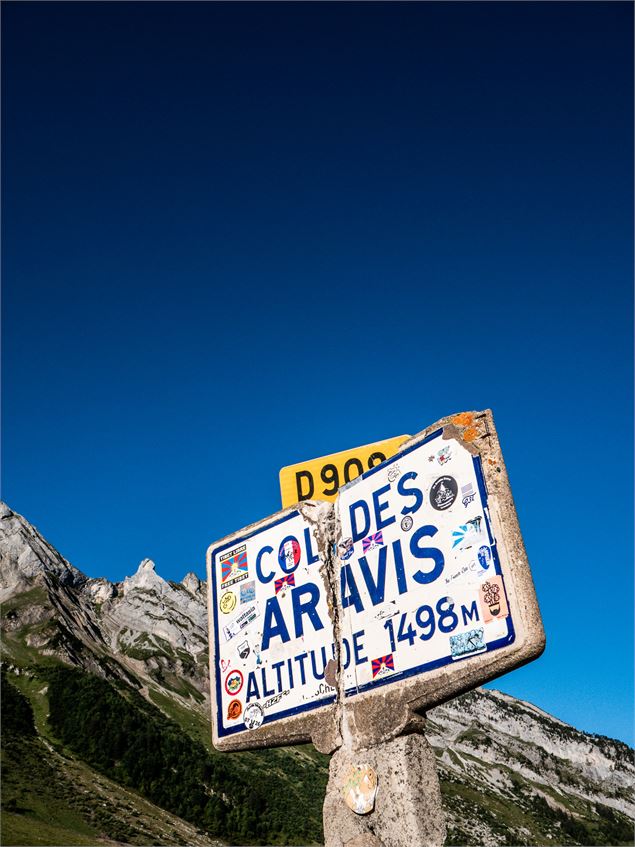Descente du Col des Aravis_La Clusaz